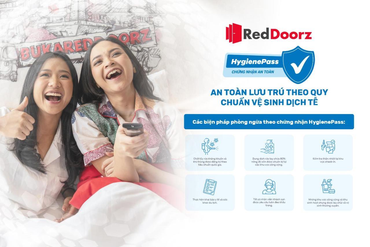 Reddoorz Bui Vien Walking Street Hotel Thành Pho Ho Chí Minh Esterno foto